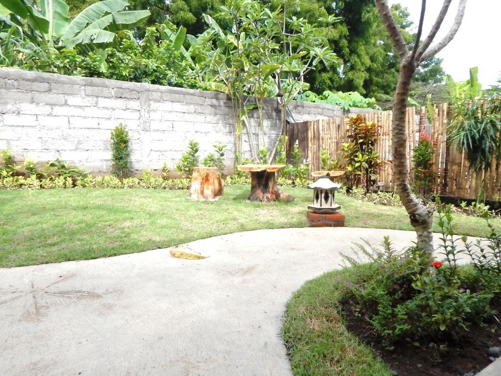 Yuda Menjangan Homestay Banyuwedang Exterior photo