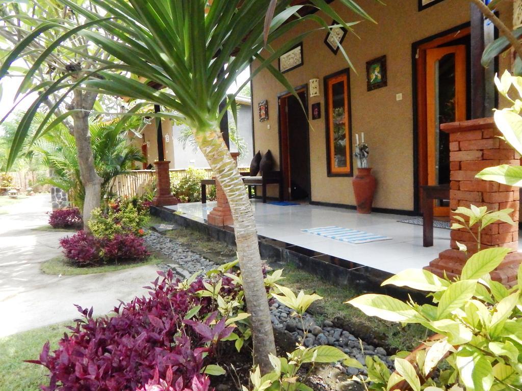 Yuda Menjangan Homestay Banyuwedang Exterior photo