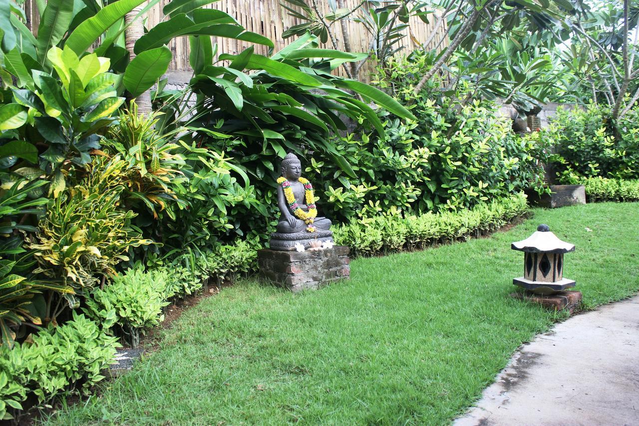 Yuda Menjangan Homestay Banyuwedang Exterior photo