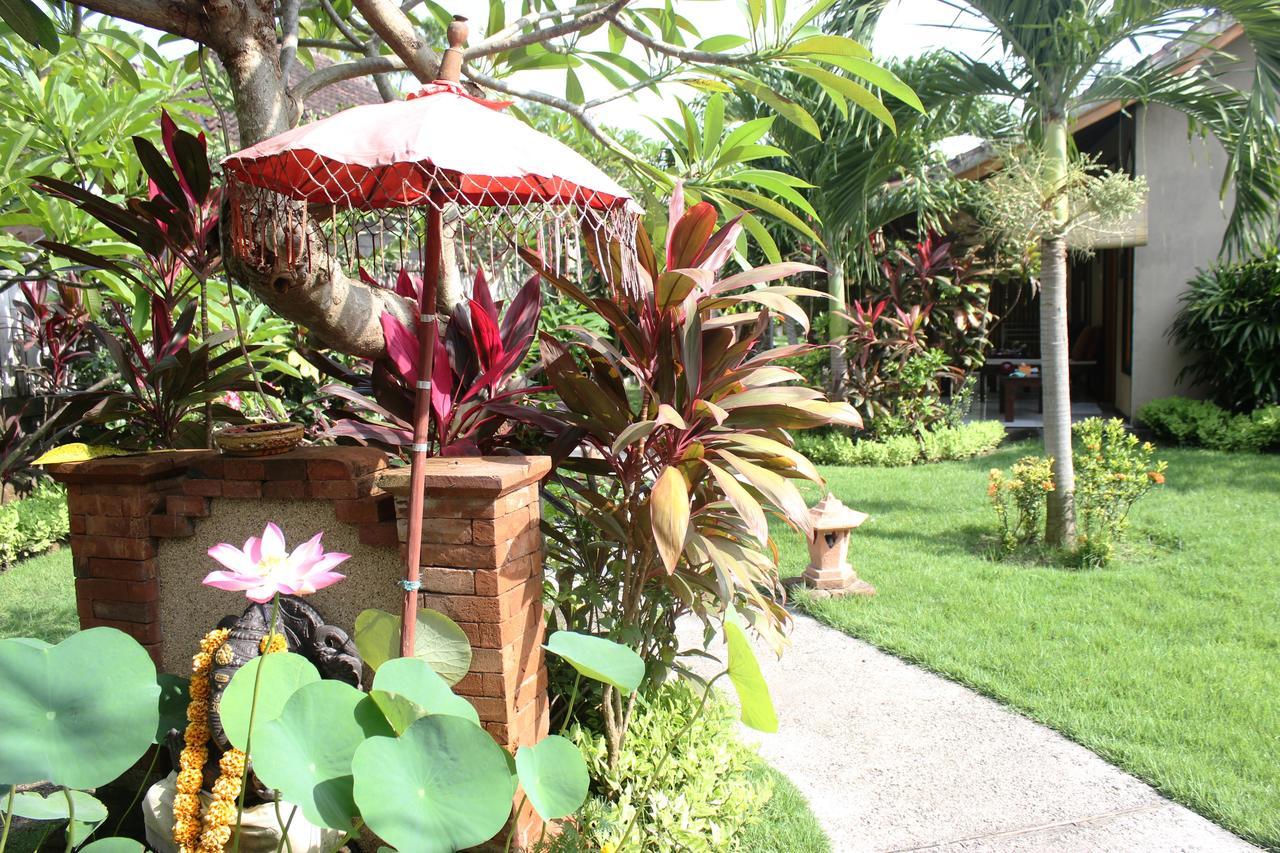 Yuda Menjangan Homestay Banyuwedang Exterior photo