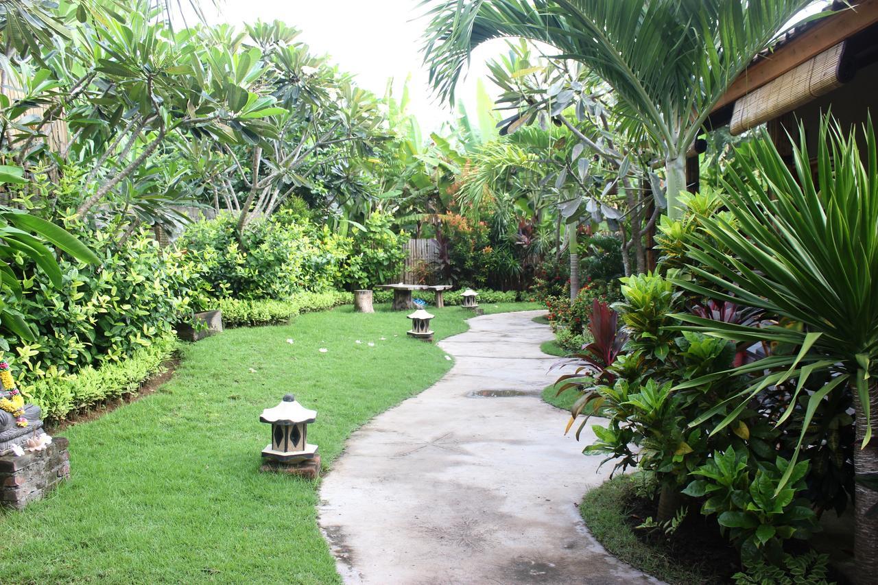 Yuda Menjangan Homestay Banyuwedang Exterior photo