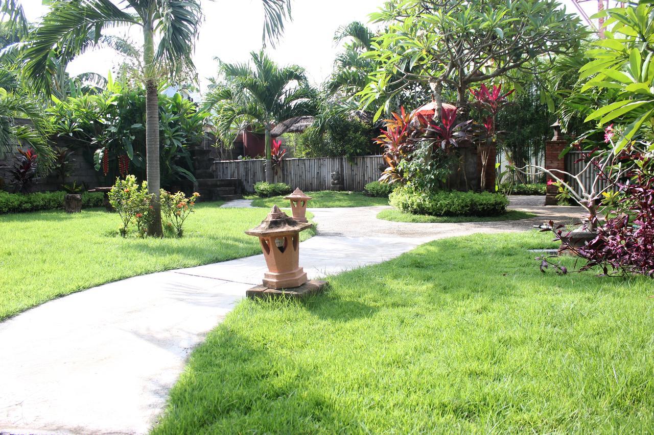 Yuda Menjangan Homestay Banyuwedang Exterior photo