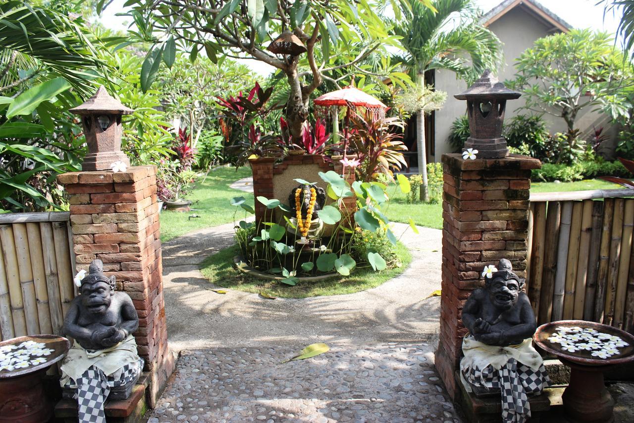 Yuda Menjangan Homestay Banyuwedang Exterior photo